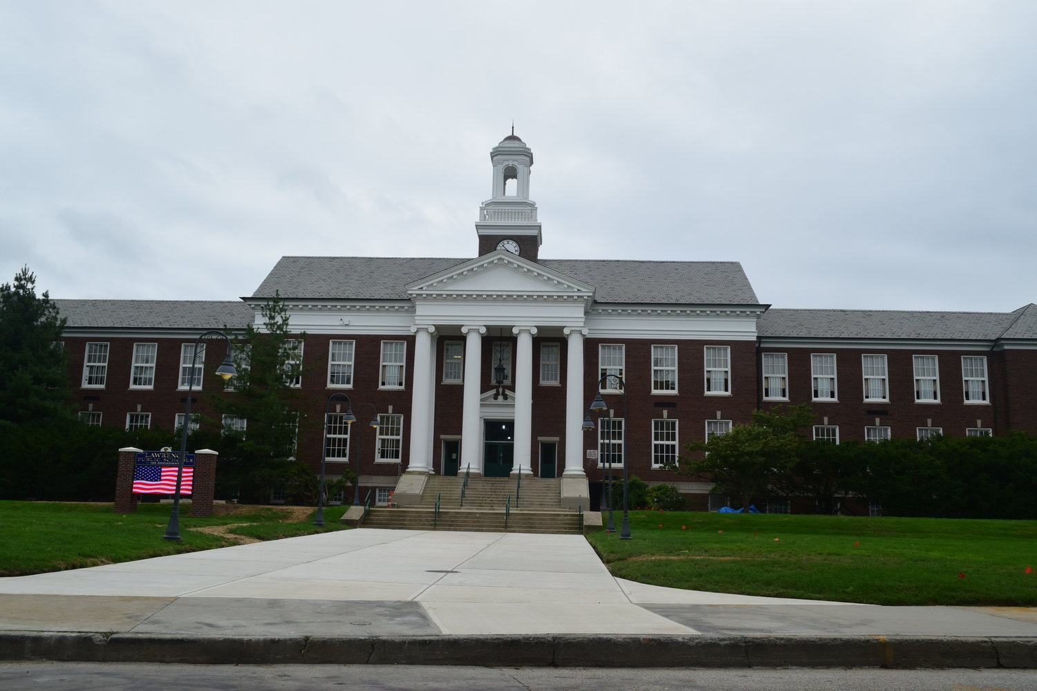 Lawrence School District spends nearly 200,000 to battle mold Herald